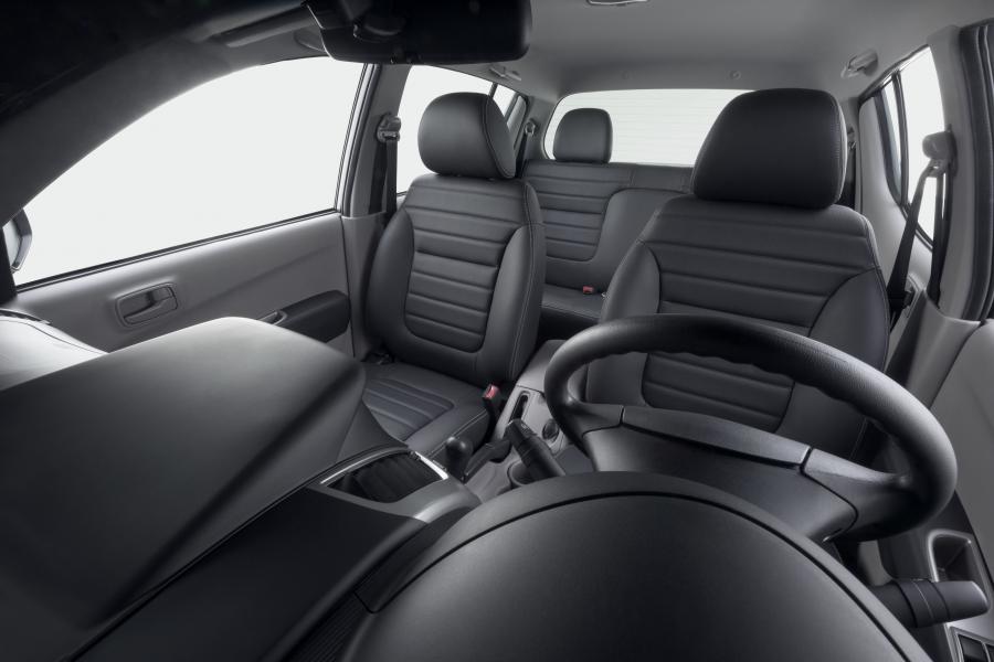  Mitsubishi L200 Triton HLS Chrome Edition 2015 года  (фото 17 из 24)